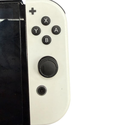 Begagnad Nintendo Switch OLED-konsol 64 GB – Vita Joy-Con – Oöppnad/utan originalkartong + 2 handkontroller