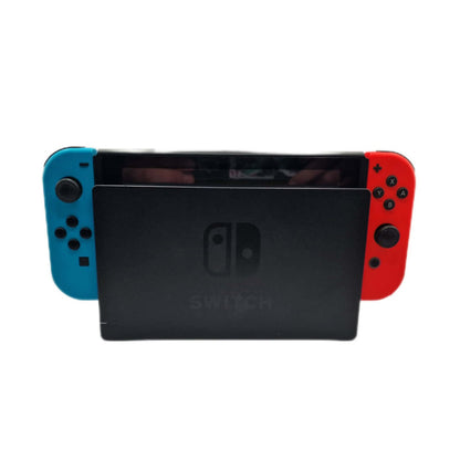Begagnad Nintendo Switch 32GB – Originalmodell 2017 (handhållen konsol) – Neon