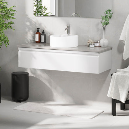 Badrumsmöbel med modern integrerad front - 120x46x29 cm - mattvit - grå bänkskiva med porslinstvättställ - Mirage