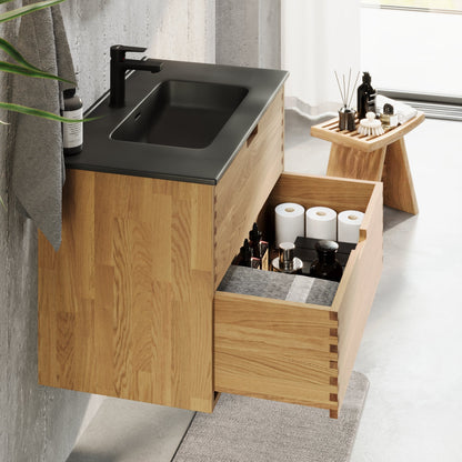 Badrumsmöbel i massiv ek – 2 lådor med fingertrycköppning – 60x46x57 cm – oljad ek – svart tvättställ Porslin – Troldeskoven