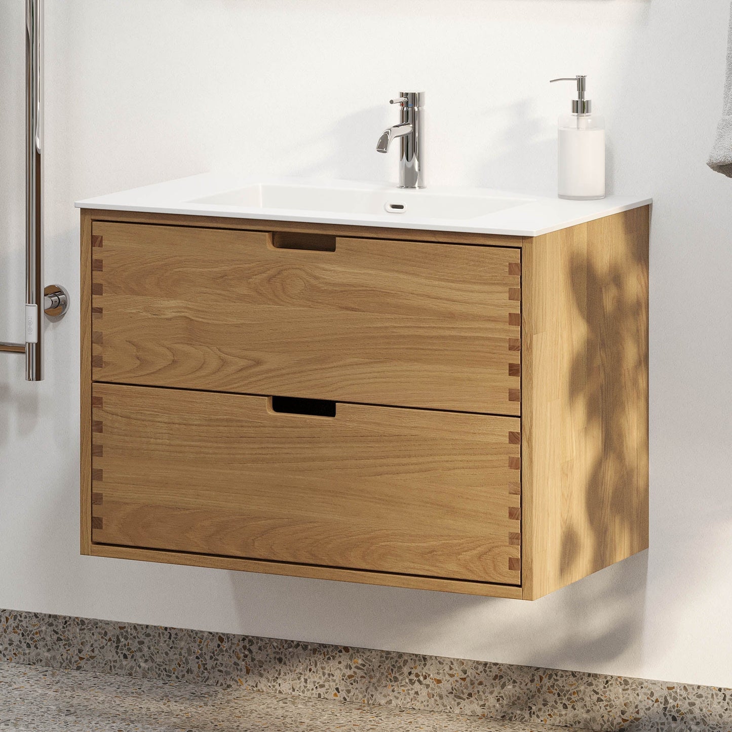 Badrumsmöbel i massiv ek - 2 lådor med fingerskarv - 60x46x57 cm - oljad ek - tvättställ i solid surface - Egeskov