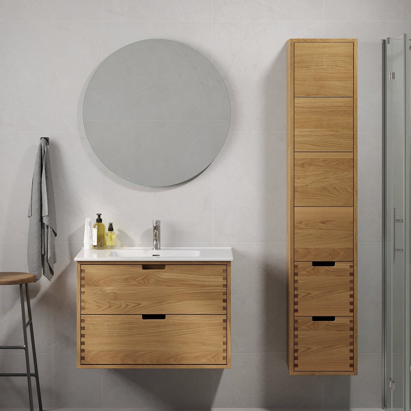 Badrumsmöbel i massiv ek – 2 lådor med fingergrepp – 60x46x57 cm – oljad ek – vit Porslin tvättställ – Gribskov