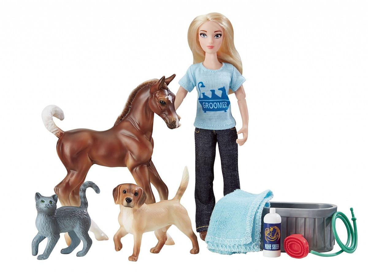Breyer Classics Pet Groomer 6 Doll and Animals Set