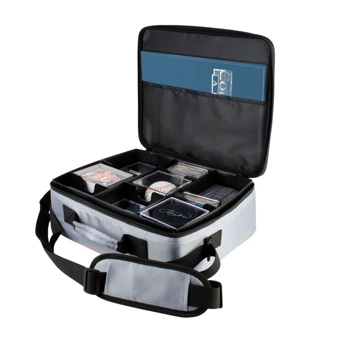 Ultra PRO: Deluxe Collectible Carrying Case